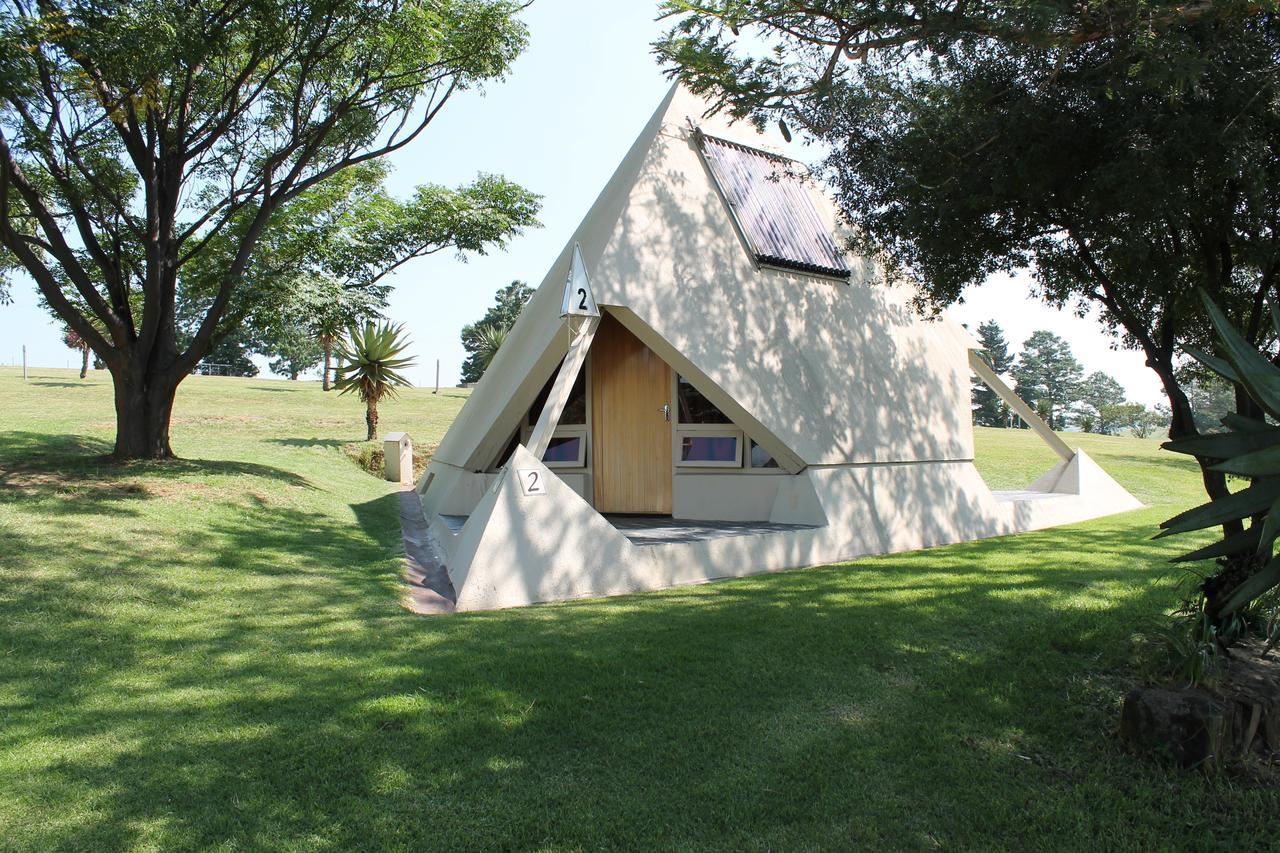 Pyramids Motel Van Reenen Exterior photo